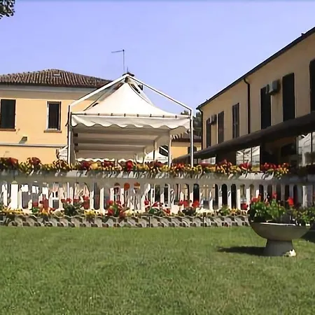 Hotel Regina 4*