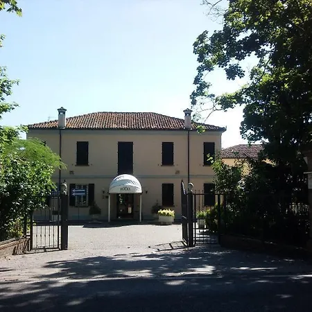 Regina Hotel