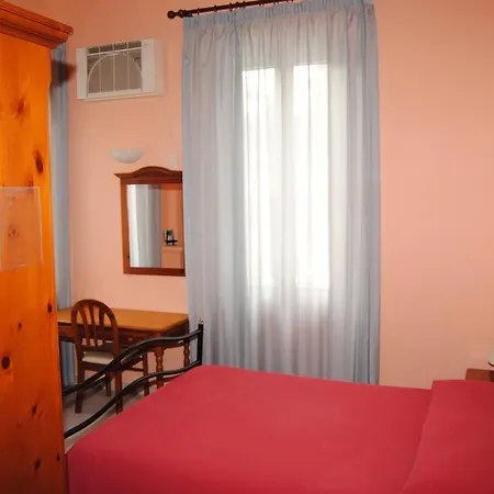 Regina Hotel