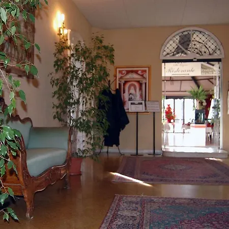 Hotel Regina 4*